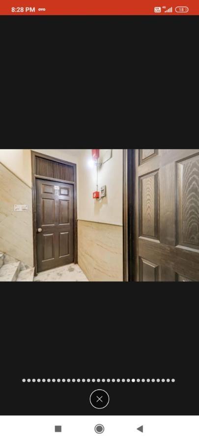 Hotel Mahalaxmi Deluxe New Delhi Exterior photo